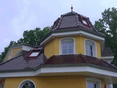 Dacheindeckung und Dachklempnerarbeiten 
